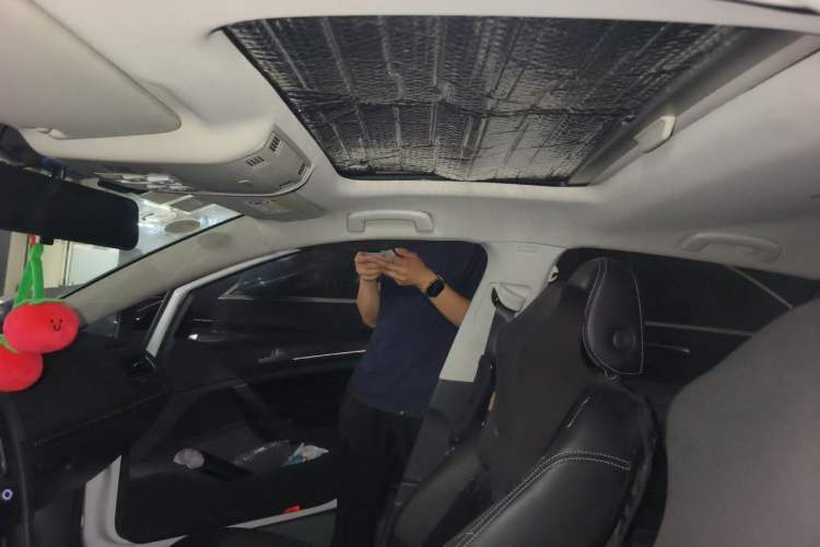 Used Volkswagen Golf 2017 1.6L Automatic Comfort Million-Vehicle Anniversary Edition Headliner