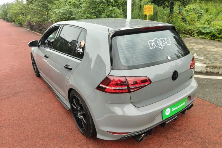 Used Volkswagen Golf 2017 280TSI Automatic R-Line Million-Vehicle Commemorative Edition Rear Left 45 Deg