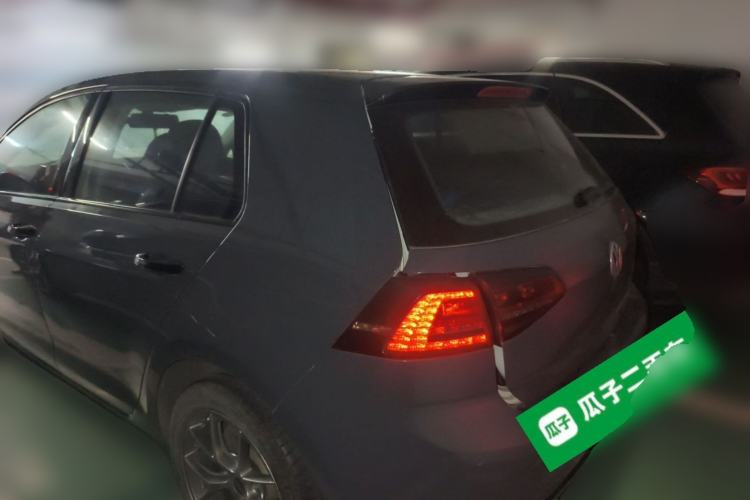 Used Volkswagen Golf 2017 1.6L Automatic Comfort Million-Vehicle Anniversary Edition Rear Left 45 Deg