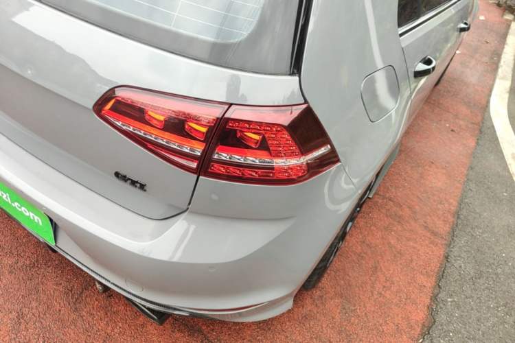 Used Volkswagen Golf 2017 280TSI Automatic R-Line Million-Vehicle Commemorative Edition Right Rear Taillight