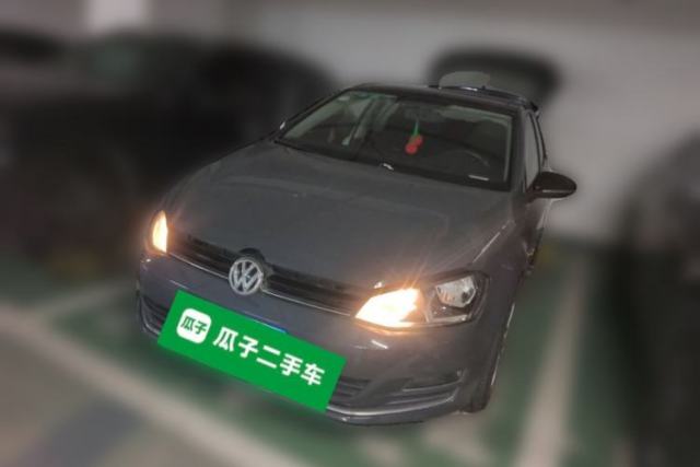 Used Volkswagen Golf 2017 1.6L Automatic Comfort Million-Vehicle Anniversary Edition