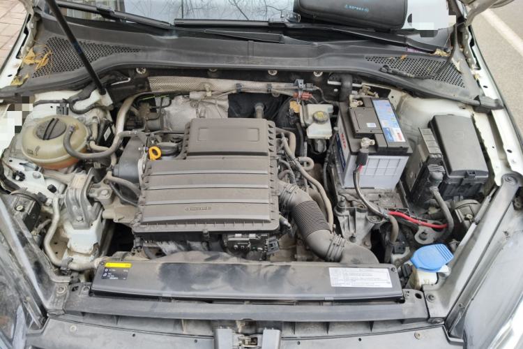 Used Volkswagen Golf 2017 1.6L Automatic Comfort Million-Vehicle Anniversary Edition Engine Bay