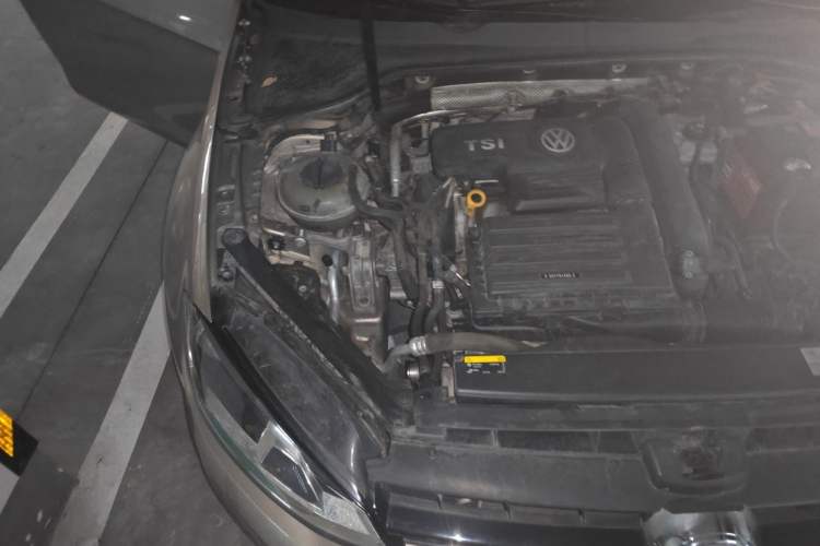 Used Volkswagen Golf 2017 230TSI Automatic Comfort Edition – Celebrating Milestone of One Million Units Engine Bay Right