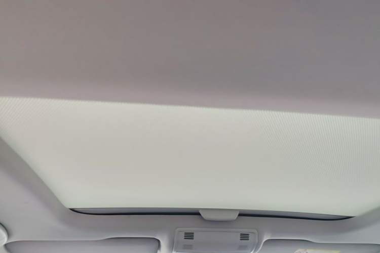 Used Volkswagen Golf 2017 1.6L Automatic Comfort Million-Vehicle Anniversary Edition Headliner