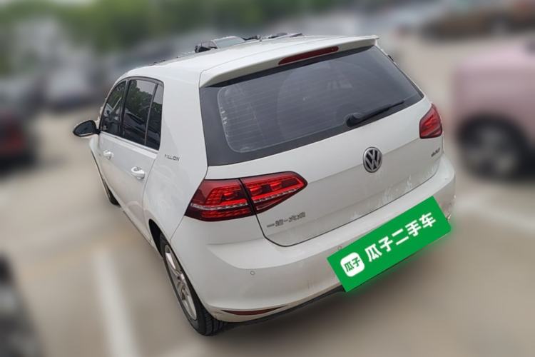 Used Volkswagen Golf 2017 1.6L Automatic Comfort Million-Vehicle Anniversary Edition Rear Left 45 Deg