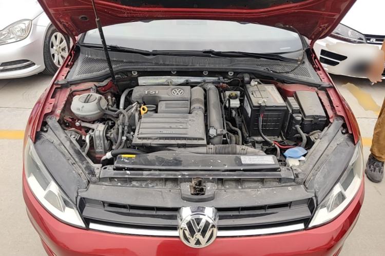 Used Volkswagen Golf 2017 230TSI Automatic Luxury Million-Vehicle Commemorative Edition Engine Bay