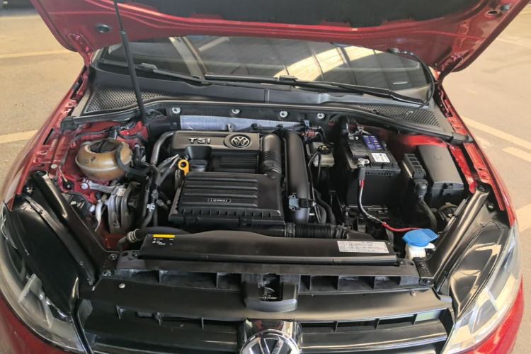 Used Volkswagen Golf 2017 230TSI Automatic Comfort Edition – Celebrating Milestone of One Million Units Engine Bay