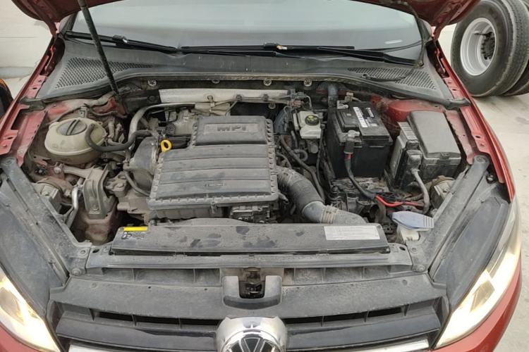 Used Volkswagen Golf 2017 1.6L Automatic Comfort Million-Vehicle Anniversary Edition Engine Bay