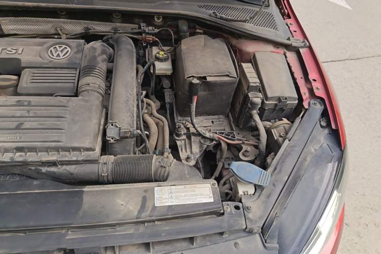 Used Volkswagen Golf 2017 230TSI Automatic Luxury Million-Vehicle Commemorative Edition Engine Bay Left