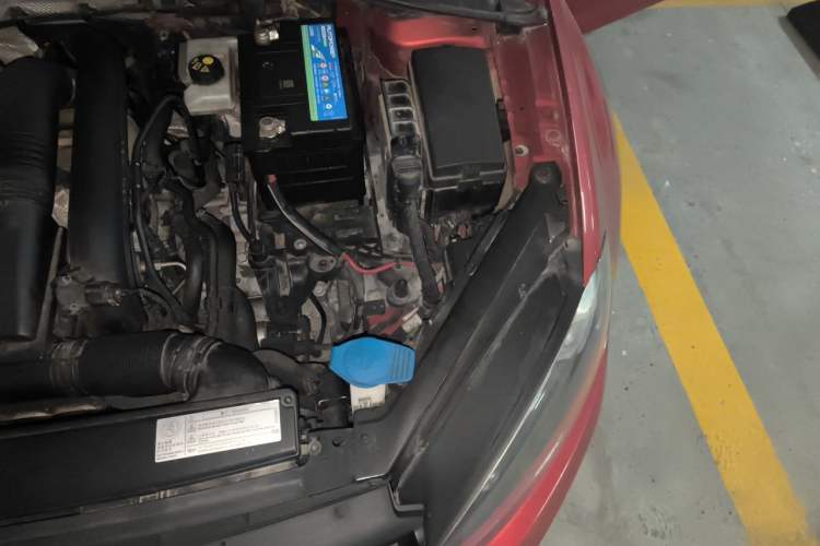 Used Volkswagen Golf 2017 230TSI Automatic Comfort Edition – Celebrating Milestone of One Million Units Engine Bay Left