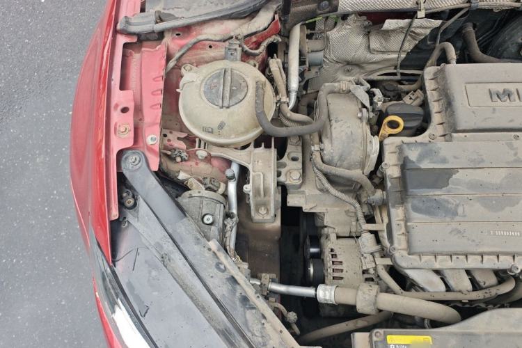 Used Volkswagen Golf 2017 1.6L Automatic Comfort Million-Vehicle Anniversary Edition Engine Bay Right