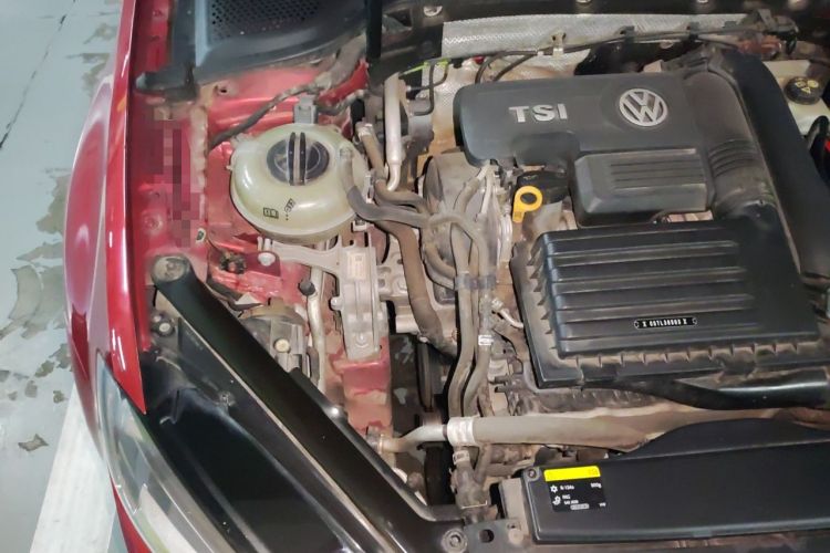 Used Volkswagen Golf 2017 230TSI Automatic Comfort Edition – Celebrating Milestone of One Million Units Engine Bay Right