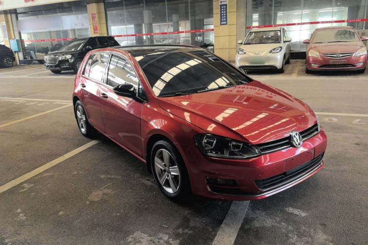 Used Volkswagen Golf 2017 230TSI Automatic Comfort Edition – Celebrating Milestone of One Million Units Exterior 1