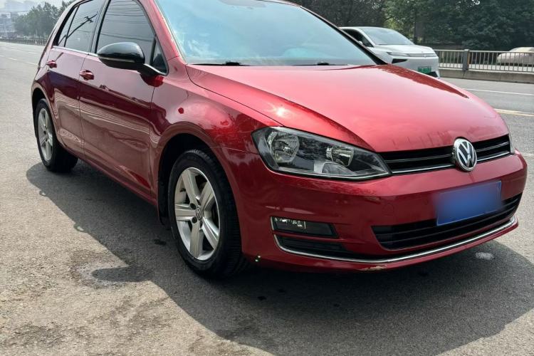 Used Volkswagen Golf 2017 1.6L Automatic Comfort Million-Vehicle Anniversary Edition Exterior 3