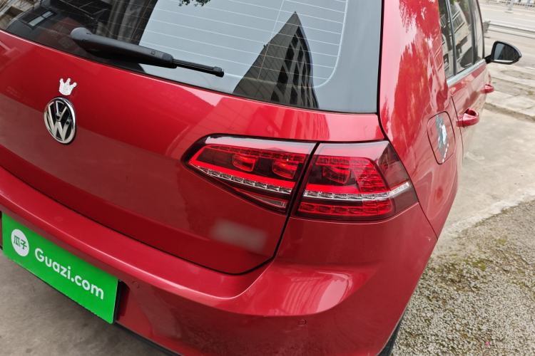 Used Volkswagen Golf 2017 230TSI Automatic Comfort Edition – Celebrating Milestone of One Million Units Exterior 3