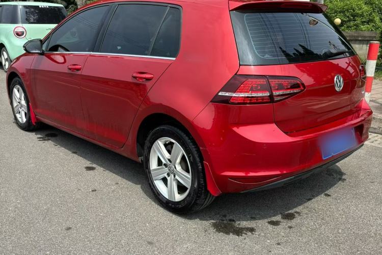 Used Volkswagen Golf 2017 1.6L Automatic Comfort Million-Vehicle Anniversary Edition Exterior 6