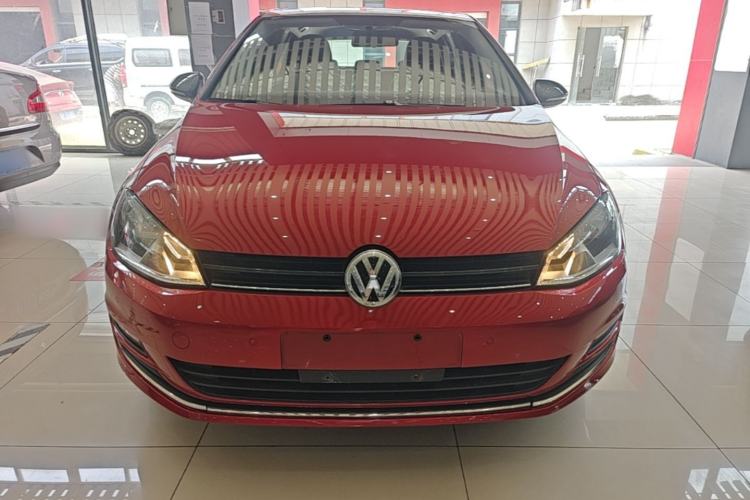 Used Volkswagen Golf 2017 230TSI Automatic Comfort Edition – Celebrating Milestone of One Million Units Front
