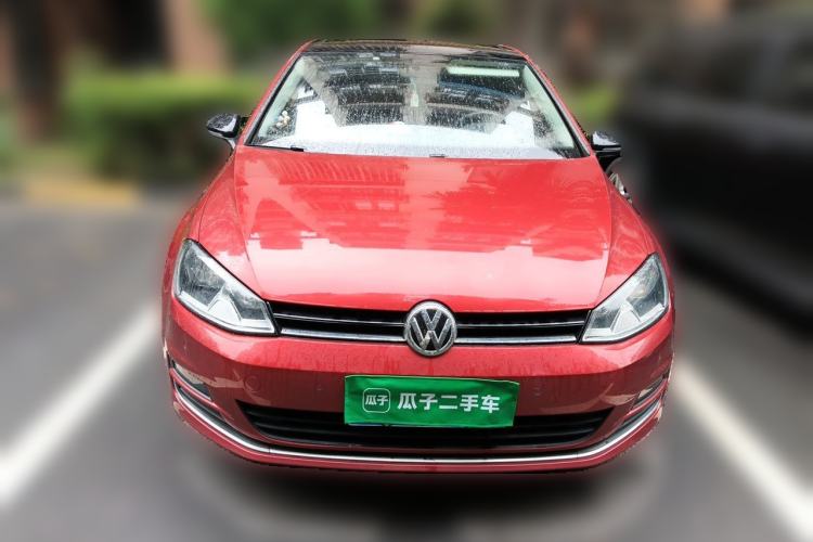Used Volkswagen Golf 2017 1.6L Automatic Comfort Million-Vehicle Anniversary Edition Front
