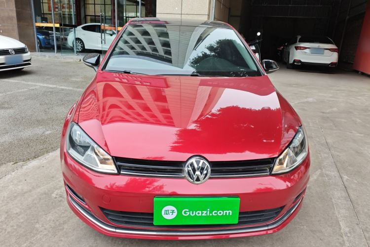Used Volkswagen Golf 2017 230TSI Automatic Comfort Edition – Celebrating Milestone of One Million Units Front