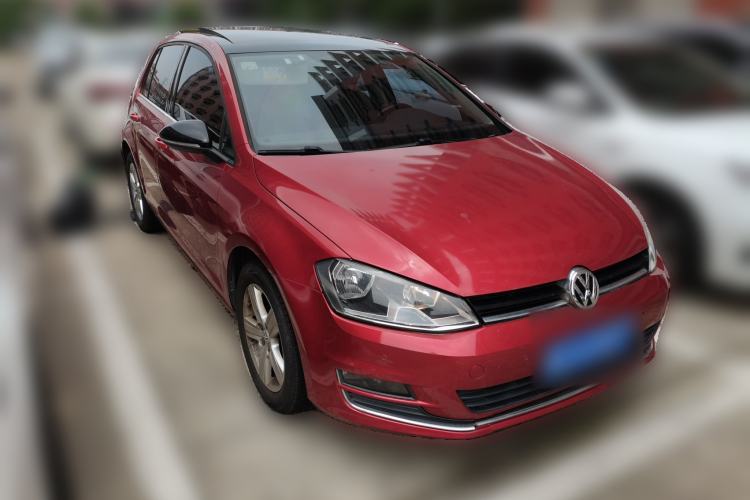 Used Volkswagen Golf 2017 230TSI Automatic Comfort Edition – Celebrating Milestone of One Million Units Front Right 45 Deg