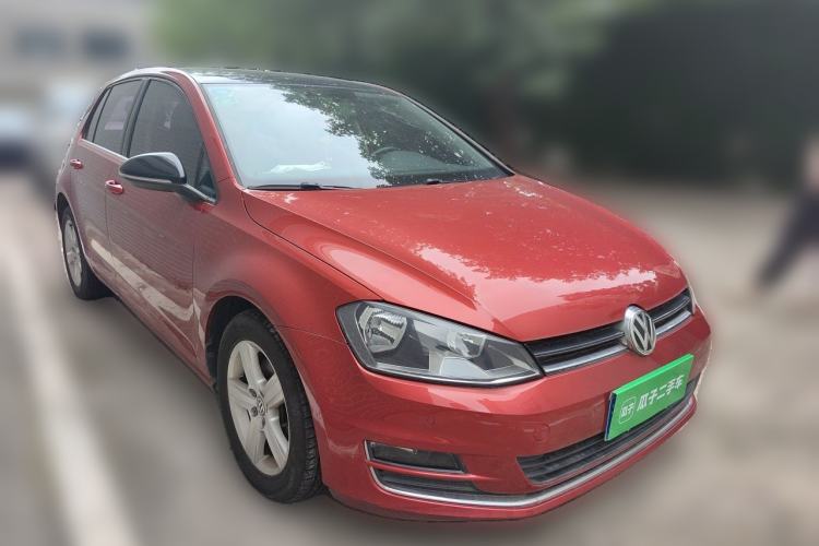 Used Volkswagen Golf 2017 230TSI Automatic Comfort Edition – Celebrating Milestone of One Million Units Front Right 45 Deg