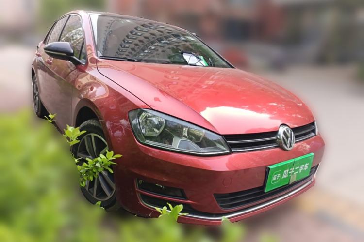 Used Volkswagen Golf 2017 230TSI Automatic Luxury Million-Vehicle Commemorative Edition Front Right 45 Deg