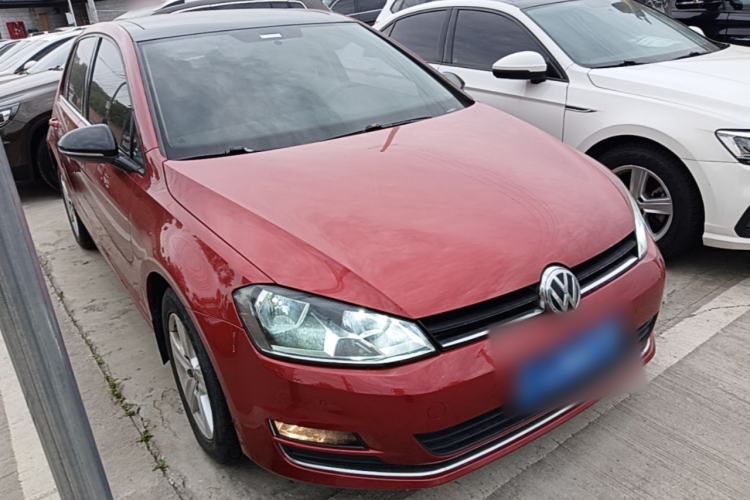 Used Volkswagen Golf 2017 230TSI Automatic Comfort Edition – Celebrating Milestone of One Million Units Front Right 45 Deg