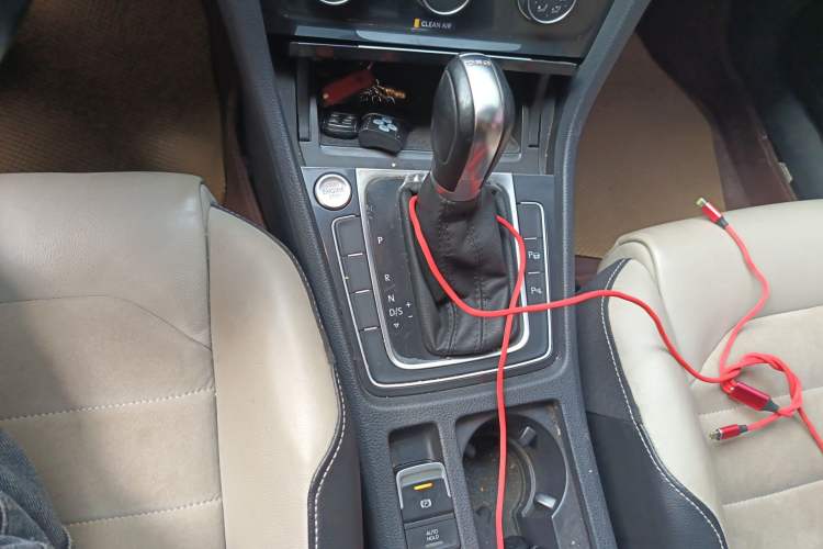 Used Volkswagen Golf 2017 230TSI Automatic Luxury Million-Vehicle Commemorative Edition Gear Lever
