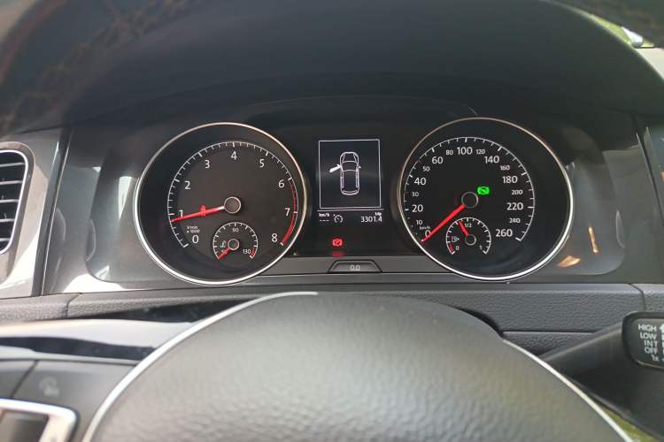 Used Volkswagen Golf 2017 230TSI Automatic Luxury Million-Vehicle Commemorative Edition Instrument Cluster
