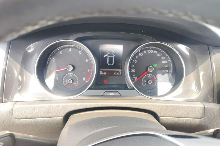 Used Volkswagen Golf 2017 230TSI Automatic Luxury Million-Vehicle Commemorative Edition Instrument Cluster