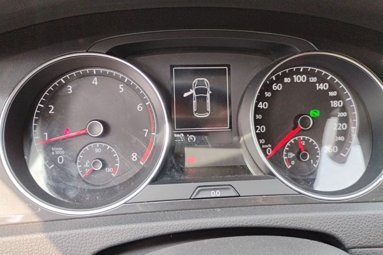 Used Volkswagen Golf 2017 1.6L Automatic Comfort Million-Vehicle Anniversary Edition Instrument Cluster