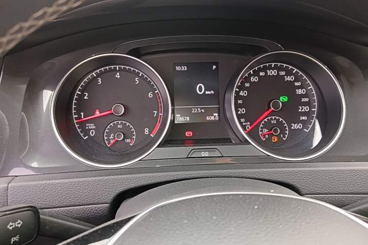 Used Volkswagen Golf 2017 230TSI Automatic Comfort Edition – Celebrating Milestone of One Million Units Instrument Cluster