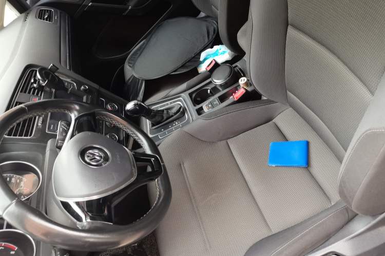 Used Volkswagen Golf 2017 230TSI Automatic Comfort Edition – Celebrating Milestone of One Million Units Left Front Seat