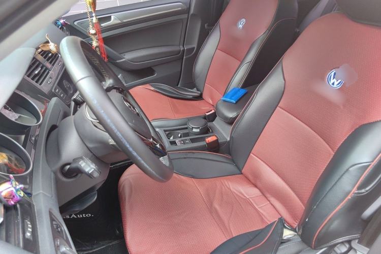 Used Volkswagen Golf 2017 230TSI Automatic Comfort Edition – Celebrating Milestone of One Million Units Left Front Seat