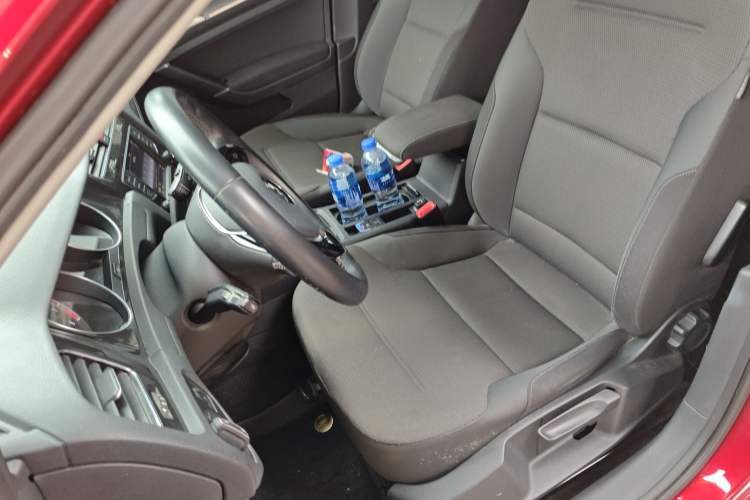 Used Volkswagen Golf 2017 230TSI Automatic Comfort Edition – Celebrating Milestone of One Million Units Left Front Seat
