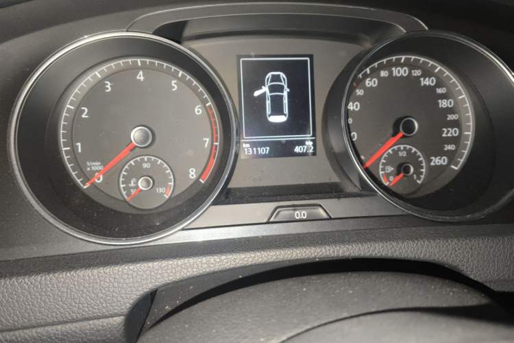 Used Volkswagen Golf 2017 230TSI Automatic Comfort Edition – Celebrating Milestone of One Million Units Odometer Close Up
