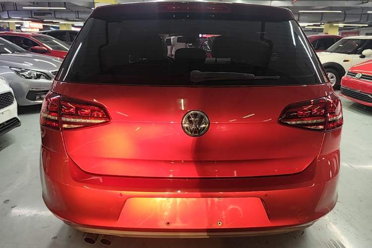 Used Volkswagen Golf 2017 230TSI Automatic Comfort Edition – Celebrating Milestone of One Million Units Rear