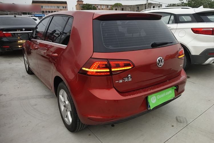 Used Volkswagen Golf 2017 1.6L Automatic Comfort Million-Vehicle Anniversary Edition Rear Left 45 Deg