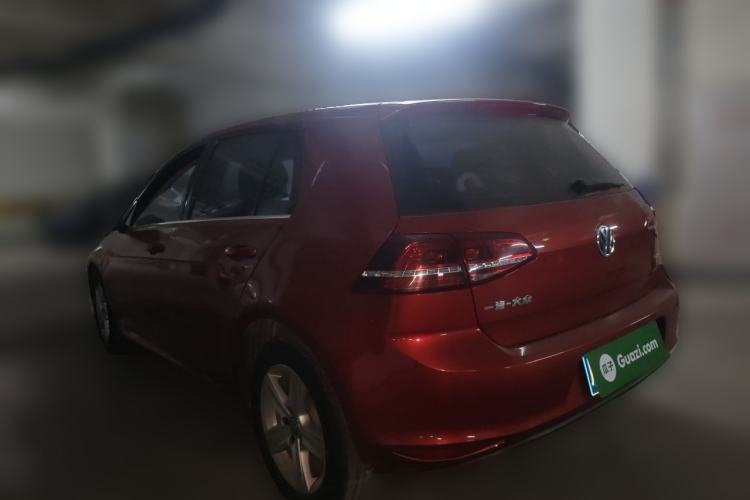 Used Volkswagen Golf 2017 1.6L Automatic Comfort Million-Vehicle Anniversary Edition Rear Left 45 Deg