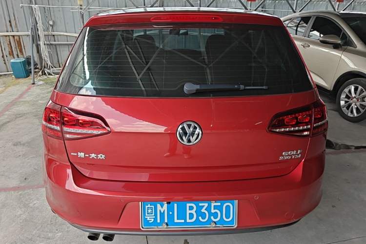Used Volkswagen Golf 2017 230TSI Automatic Comfort Edition – Celebrating Milestone of One Million Units Rear