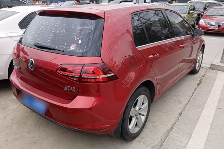 Used Volkswagen Golf 2017 230TSI Automatic Comfort Edition – Celebrating Milestone of One Million Units Rear Right 45 Deg
