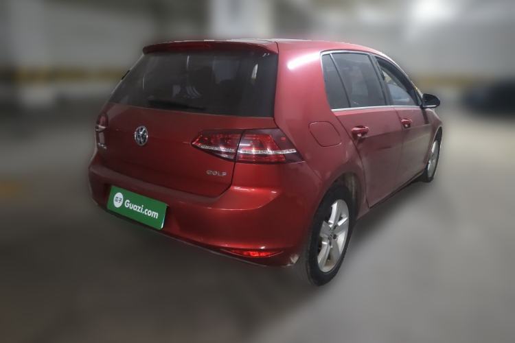Used Volkswagen Golf 2017 1.6L Automatic Comfort Million-Vehicle Anniversary Edition Rear Right 45 Deg