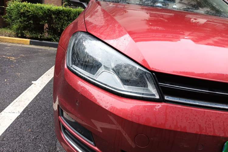 Used Volkswagen Golf 2017 1.6L Automatic Comfort Million-Vehicle Anniversary Edition Right Front Headlight