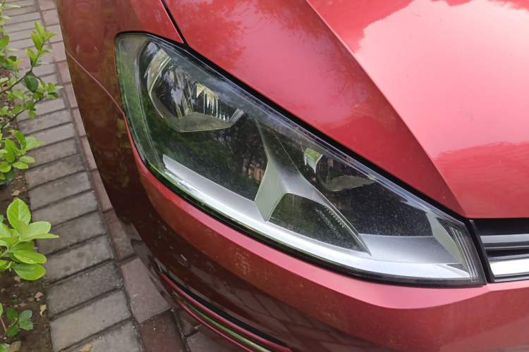 Used Volkswagen Golf 2017 230TSI Automatic Luxury Million-Vehicle Commemorative Edition Right Front Headlight