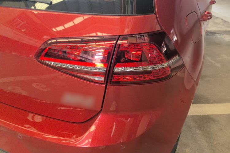 Used Volkswagen Golf 2017 230TSI Automatic Comfort Edition – Celebrating Milestone of One Million Units Right Rear Taillight
