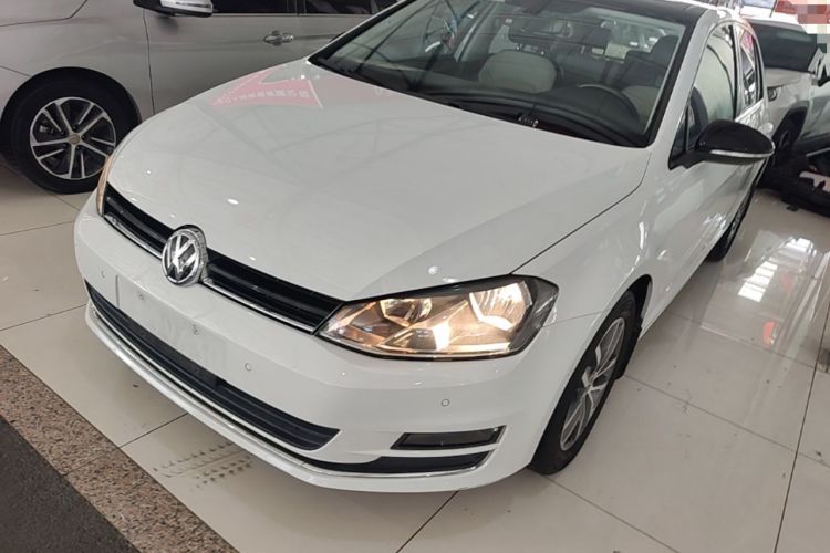 Used Volkswagen Golf 2017 230TSI Automatic Luxury Million-Vehicle Commemorative Edition Guazi used car, China used car export, Used car for sale, Used cars, Cheapest cars for sale