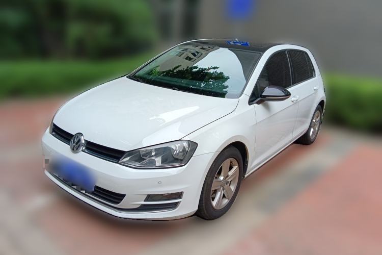 Used Volkswagen Golf 2017 230TSI Automatic Comfort Edition – Celebrating Milestone of One Million Units Guazi used car, China used car export, Used car for sale, Used cars, Cheapest cars for sale