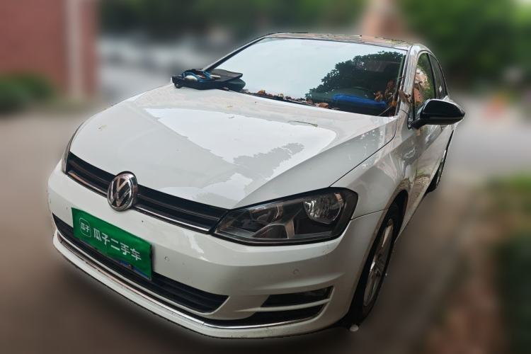 Used Volkswagen Golf 2017 1.6L Automatic Comfort Million-Vehicle Anniversary Edition Guazi used car, China used car export, Used car for sale, Used  cars, Cheapest cars for sale