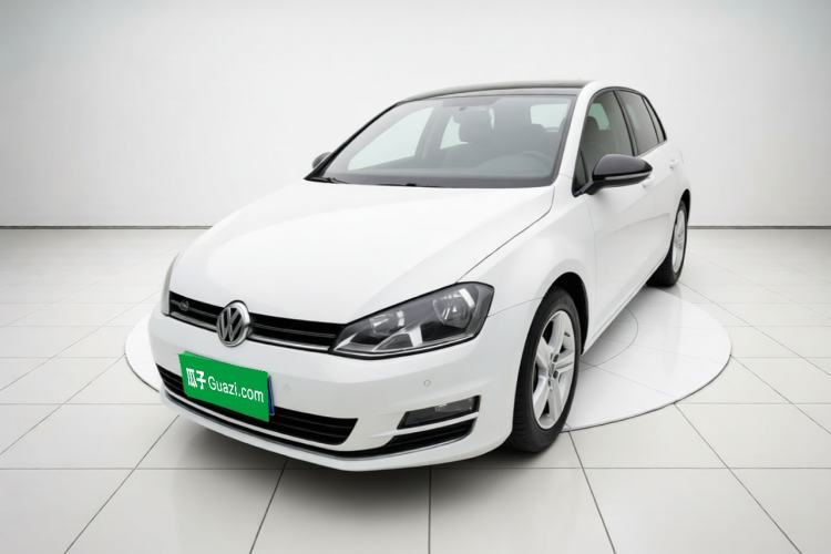Used Volkswagen Golf 2017 230TSI Automatic Comfort Edition – Celebrating Milestone of One Million Units Guazi used car, China used car export, Used car for sale, Used  cars, Cheapest cars for sale