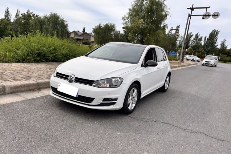 Used Volkswagen Golf 2017 1.6L Automatic Comfort Million-Vehicle Anniversary Edition Guazi used car, China used car export, Used car for sale, Used  cars, Cheapest cars for sale
